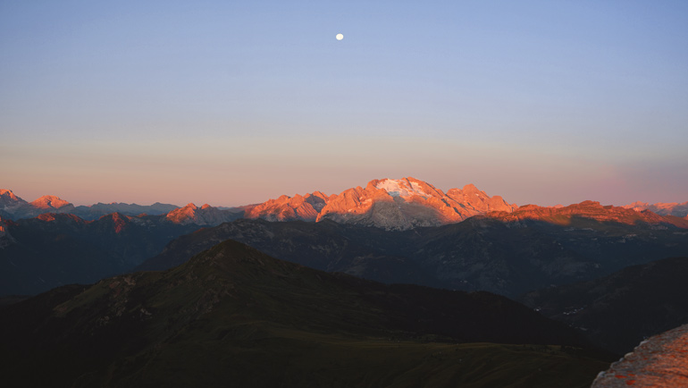 amanecer en dolomitas